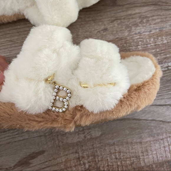 NIB Bebe Fanny Faux Fur Slipper - Picture 6 of 8